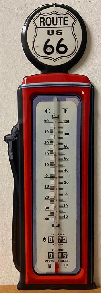 Route 66 pomp blauw rood XXL reclame thermometer van metaal, Huis en Inrichting, Woonaccessoires | Thermometers, Nieuw, Binnenthermometer