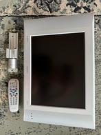 Philips televisie met muurbeugel (vogel) en afstandsbedienin, Ophalen of Verzenden, Zo goed als nieuw, 50 Hz, Philips