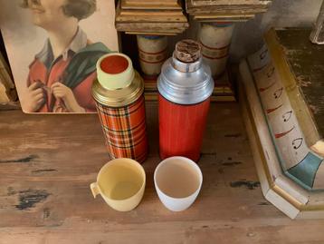 2 x oude ,antieke thermosfles met glazen binnenfles gaaf beschikbaar voor biedingen