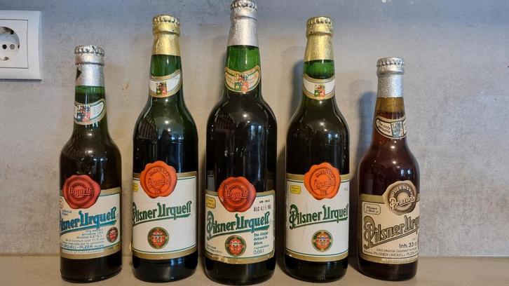 5x Pilsner Urquell <'91–'95 –  2 Tsjechoslowakije & 2 export, Verzamelen, Biermerken, Zo goed als nieuw, Glas of Glazen, Overige merken