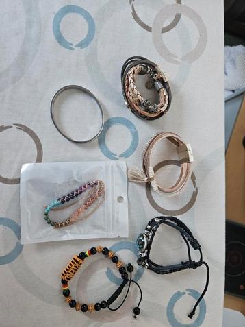 Armbandjes Collectie - Diverse Materialen beschikbaar voor biedingen
