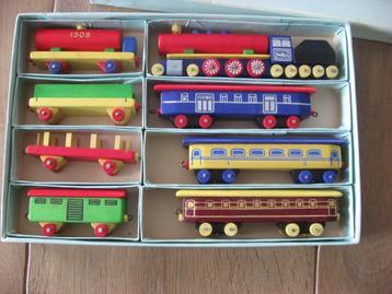 unieke houten treinset 1508 Schowanek, Tsjechoslowakije 1940 beschikbaar voor biedingen