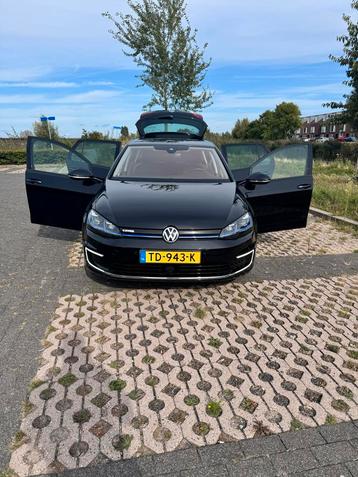 Volkswagen Golf E-golf Elektromotor 136pk 5D Aut. 2018 Zwart beschikbaar voor biedingen