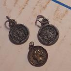 3  muntjes / hangers/ bedels, Antiek en Kunst, Ophalen of Verzenden