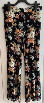 Maat L Zara broek flarred pants wijden broek cos monki, Kleding | Dames, Broeken en Pantalons, Maat 38/40 (M), Ophalen of Verzenden