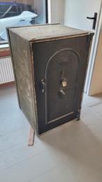 Antieke Brandkast / brandkluis - ca. 80 jaar oud, Antiek en Kunst, Ophalen