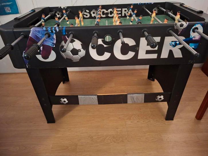 Tafelvoetbaltafel - Plezier voor jong en oud!, Kinderen en Baby's, Speelgoed | Voetbaltafels, Gebruikt, Ophalen