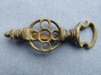 Romeinse rijk - tas hanger - 1e eeuw A.D. - bodemvondst, Antiek en Kunst, Antiek | Koper en Brons, Ophalen of Verzenden, Brons