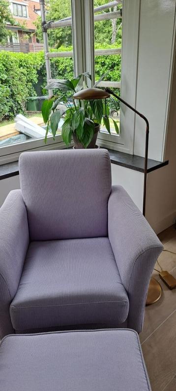 Staande leeslamp beschikbaar voor biedingen