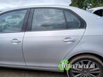 Portier 4Deurs links-achter van een Volkswagen Jetta (8E), Gebruikt, -, -, Ophalen of Verzenden