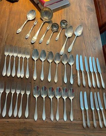 Verzilverd bestek Christofle Versailles beschikbaar voor biedingen