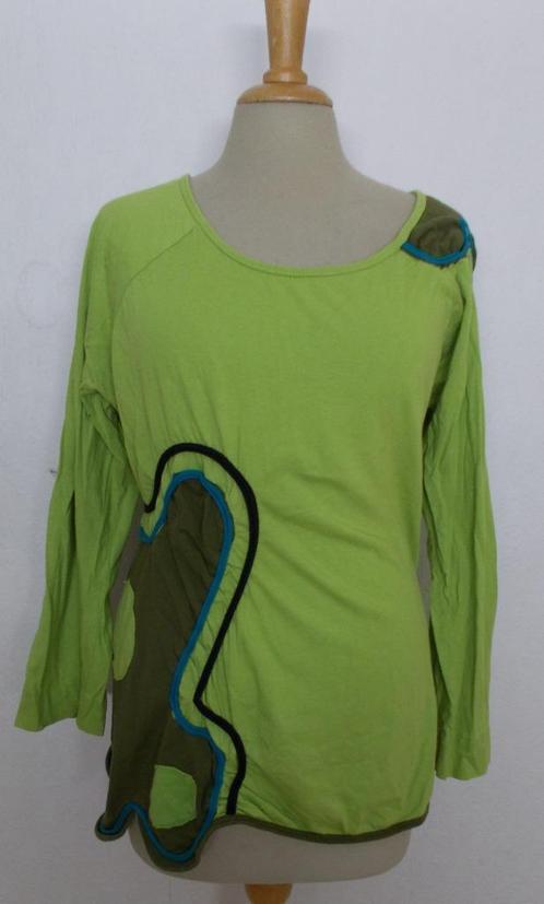 Opvallende leuke groene top van Coline! L, Kleding | Dames, Tops, Zo goed als nieuw, Maat 42/44 (L), Groen, Lange mouw, Verzenden