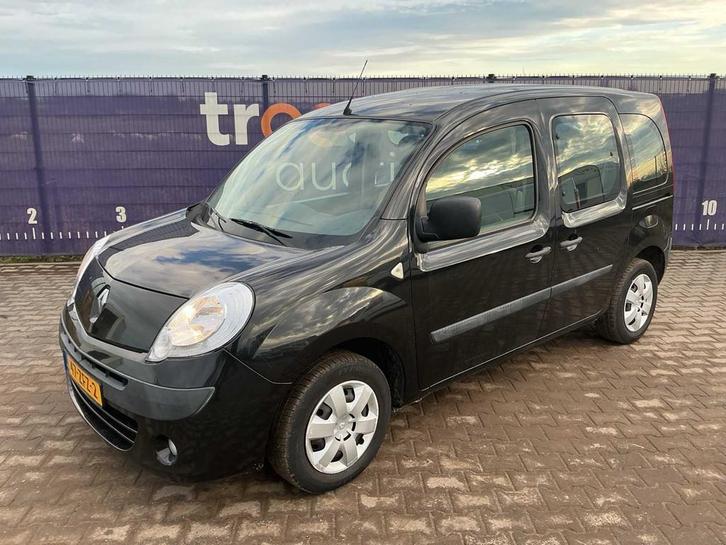 2010 - Renault - Kangoo Family - 1.6 Expression - Personenau, Auto's, Renault, Bedrijf, Kangoo, Aangepast voor mindervaliden, Overige brandstoffen