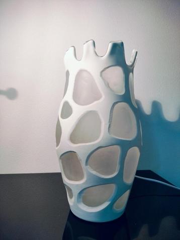 Yvolux Lamp Design Vintage Wit Frosted Glas 1980 beschikbaar voor biedingen