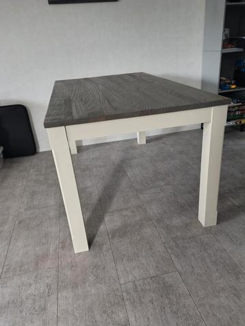 Eettafel - 90x160cm beschikbaar voor biedingen