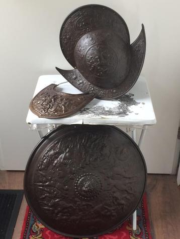 morion helm schild spaanse ridder geweer  husqvarna sabel beschikbaar voor biedingen