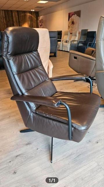 Draai fauteuil van Prominent bij Zitgemak joure  beschikbaar voor biedingen
