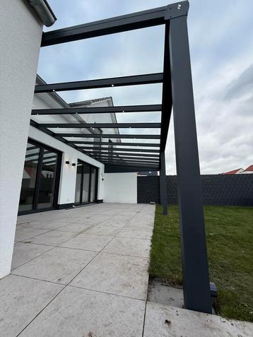 Moderne Veranda / Terrasoverkapping / Glazenschuifwanden beschikbaar voor biedingen