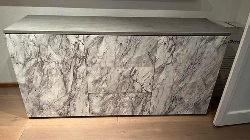 Dressoir Kast met Marmeren look, Huis en Inrichting, Kasten | Dressoirs, Zo goed als nieuw, 100 tot 150 cm, 25 tot 50 cm, Met lade(s)