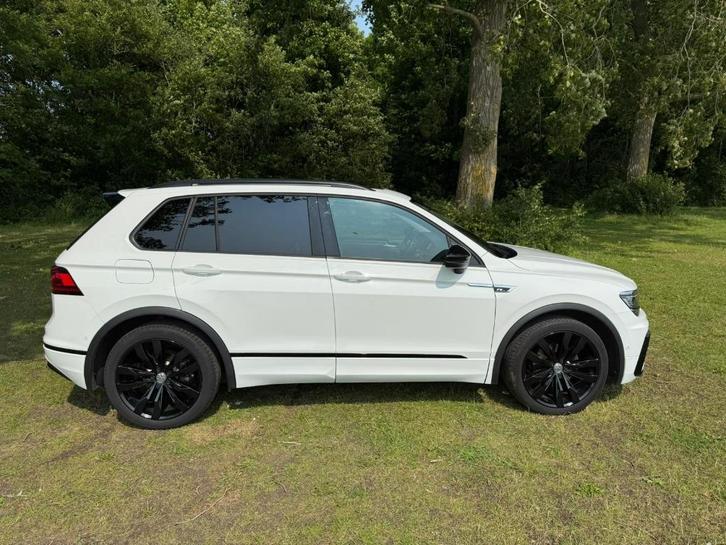 Volkswagen Tiguan 1.5 TSI DSG R-line Black Style Pano, Auto's, Volkswagen, Particulier, Tiguan, ABS, Achteruitrijcamera, Adaptieve lichten