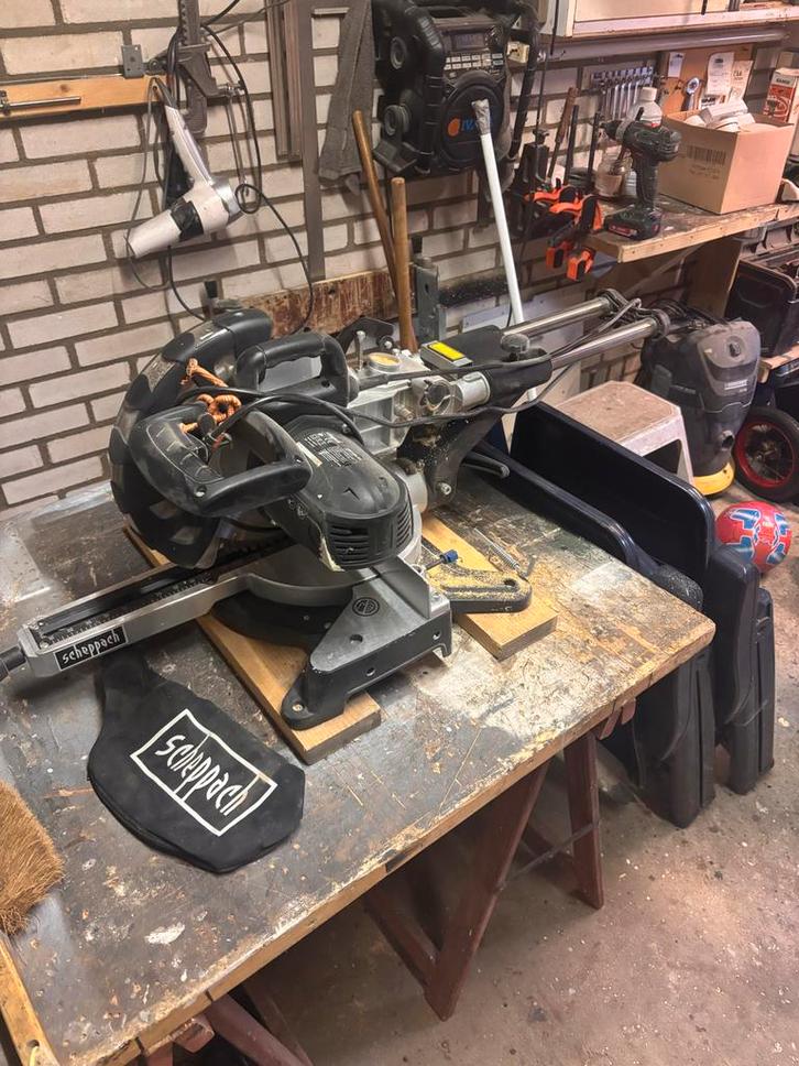 Scheppach HM100LXU Kap- en Verstekzaag, Doe-het-zelf en Verbouw, Gereedschap | Zaagmachines, Gebruikt, Afkortzaag, 1200 watt of meer