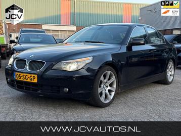 BMW 5-serie 530i High Executive LEER/NAVI/CLIMA/TREKHAAK beschikbaar voor biedingen