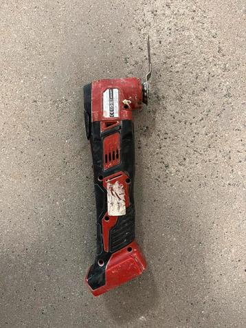 Milwaukee M18 multitool en 40 zaagjes  beschikbaar voor biedingen