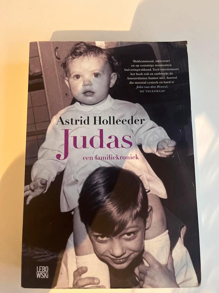 Judas van Astrid Holleeder - Familie Kroniek, Boeken, Detectives, Gelezen, Ophalen of Verzenden
