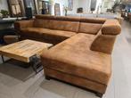Nieuwe hoekbank suède leer cognac verstelbaar hoofdsteunen, Huis en Inrichting, Ophalen, ., Nieuw, .
