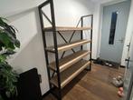 Steigerhouten kast met metalen frame, Ophalen, Zo goed als nieuw