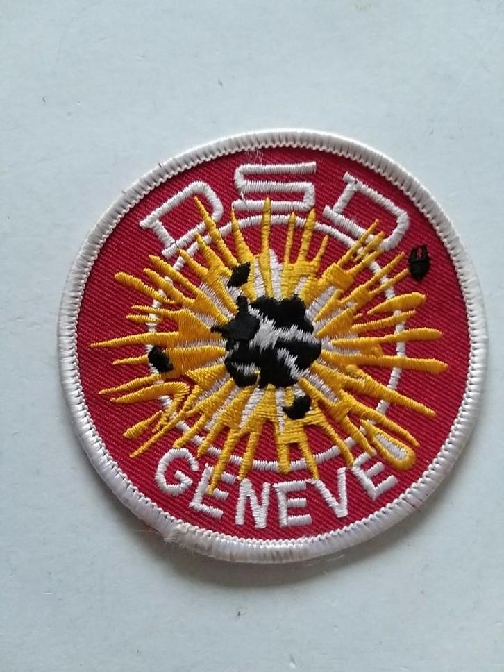 Embleem Geneve bomb squad, Verzamelen, Militaria | Algemeen, Landmacht, Embleem of Badge, Nederland, Ophalen of Verzenden