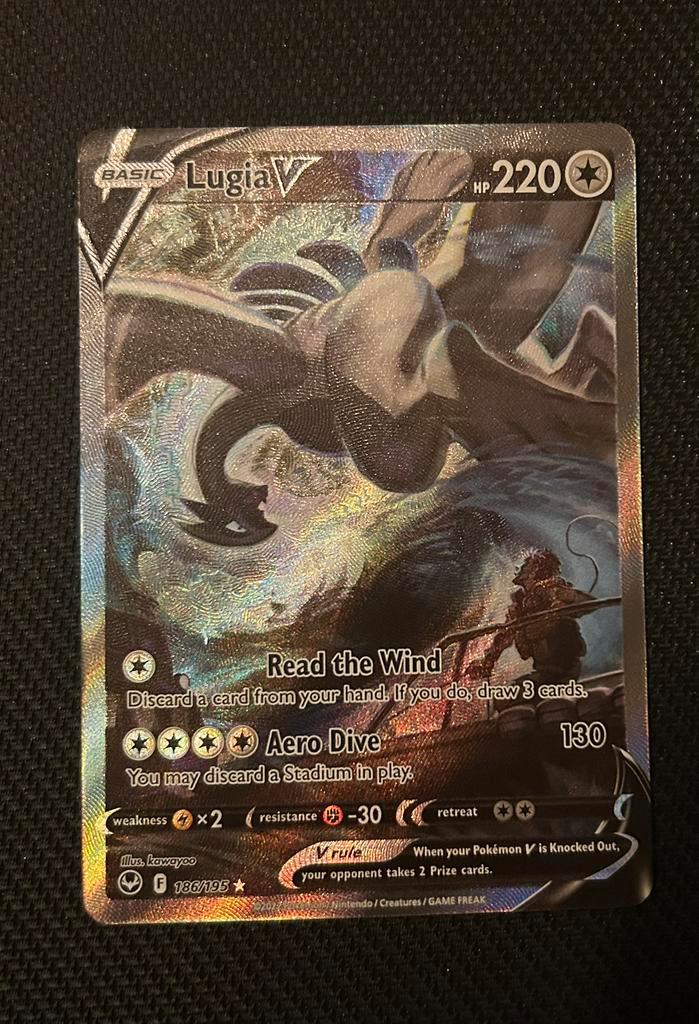Lugia V 186/195, Hobby en Vrije tijd, Verzamelkaartspellen | Pokémon, Zo goed als nieuw, Ophalen of Verzenden