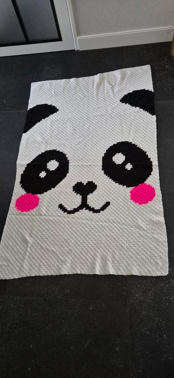Leuke gehaakte Kawai sprei/deken beschikbaar voor biedingen
