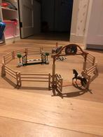 Schleich set buitenbak met 2 paarden., Verzamelen, Speelgoed, Ophalen, Zo goed als nieuw