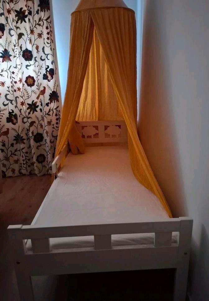 Kinderbed Ikea Kritter, Kinderen en Baby's, Kinderkamer | Bedden, Zo goed als nieuw, 140 tot 160 cm, 70 tot 85 cm, Lattenbodem