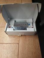 Swarovski. Staander met tulpen. In  box, Verzamelen, Swarovski, Ophalen of Verzenden, Zo goed als nieuw, Figuurtje