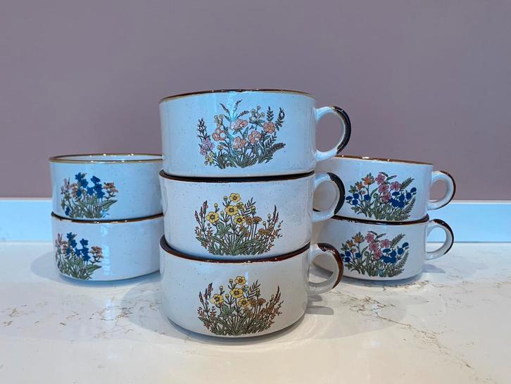 Set van 7 vintage soepkommen - Wild Flower, Huis en Inrichting, Keuken | Servies, Zo goed als nieuw, Kom(men), Overige stijlen