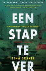 Tina Seskis - Een stap te ver, Ophalen of Verzenden, Zo goed als nieuw, Nederland
