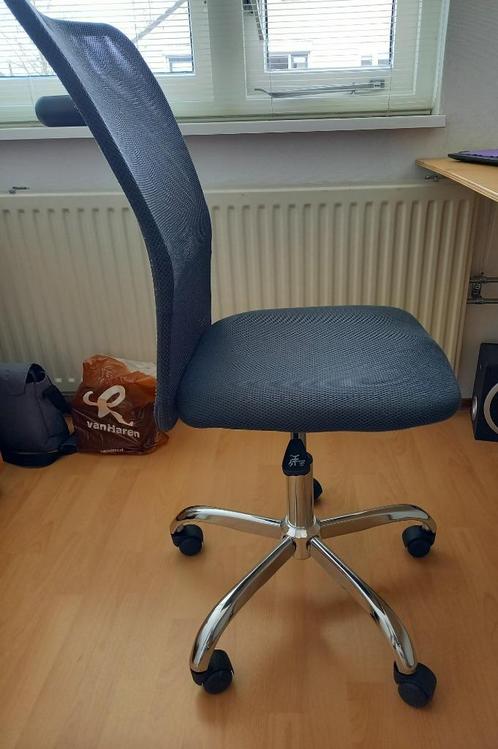 BUREAUSTOEL, in hoogte verstelbaar, geen armleuningen, Huis en Inrichting, Bureaustoelen, Zo goed als nieuw, Bureaustoel, Zwart