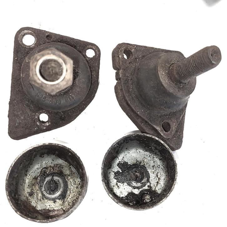 Stuur- of fuseekogels van klassieke auto + naafdoppen en nog, Auto diversen, Auto-accessoires, Gebruikt, Ophalen of Verzenden