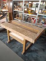 Houten werkbank, Ophalen