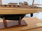 Uniek scheepsmodel, Bruynzeel 100 jaar, hout, met kap, Hobby en Vrije tijd, Modelbouw | Boten en Schepen, Ophalen of Verzenden