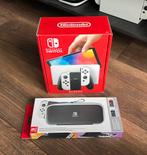 Nintendo Switch OLED met 3 games, Ophalen, Overige genres, 1 speler, Zo goed als nieuw