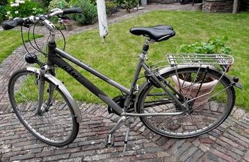 Te koop: Sportieve fiets, merk KTM, chroomkleurig 24 versnel beschikbaar voor biedingen