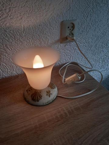 Lamp beschikbaar voor biedingen