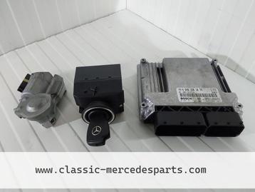 Contactslot set met ECU Mercedes C-klasse W203 C220CDI beschikbaar voor biedingen