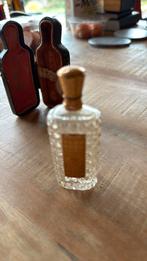 Kristal met goud (19ᵉ eeuw) Parfumflesje met 18 karaats goud, Verzamelen, Parfumverzamelingen, Ophalen of Verzenden, Zo goed als nieuw