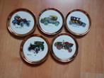 Vijf vintage porseleinen onderzetters met auto motief, Ophalen of Verzenden, Zo goed als nieuw, Glas of Kopje