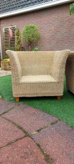 2 grote rieten fauteuils met houten pootjes, Ophalen, Gebruikt, Landelijk, 75 tot 100 cm