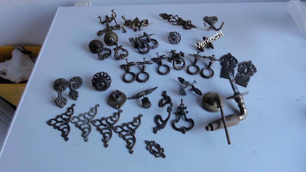 Ladengreepjes, deurklinken, sierplaatjes, antiek, Antiek en Kunst, Ophalen of Verzenden